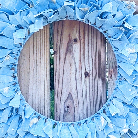 HAND CRAFTED FABRIC RAG WREATH BLUE MOON SUN & STARS SHABBY CHIC NURSERY DECOR - Picture 3 of 9
